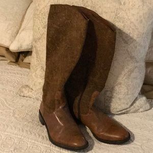 Johnston & Murphy brown suede leather boots